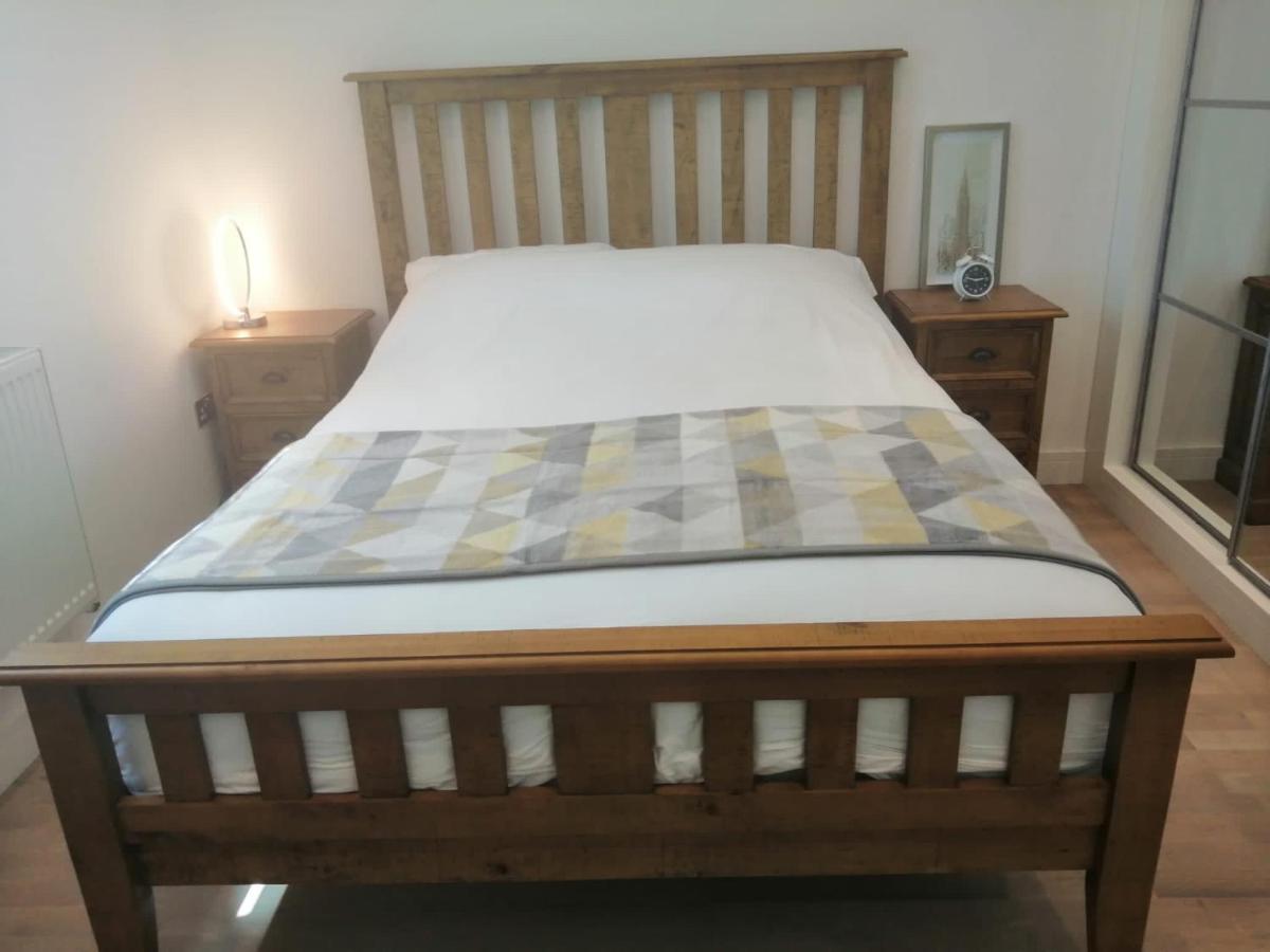 Apartment No 8 - Stay In Style In The Heart Of The Cathedral City. Truro Eksteriør bilde
