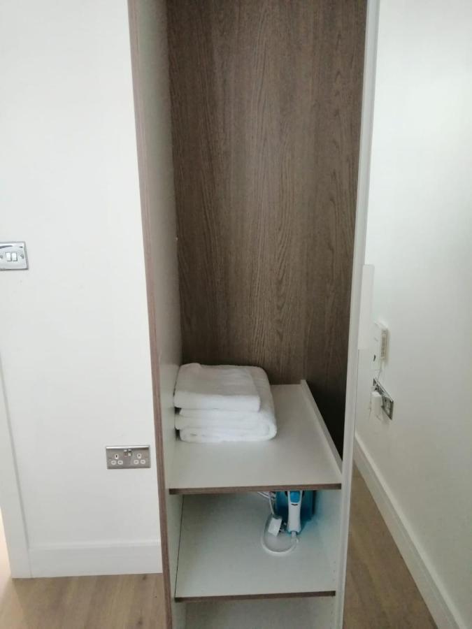 Apartment No 8 - Stay In Style In The Heart Of The Cathedral City. Truro Eksteriør bilde