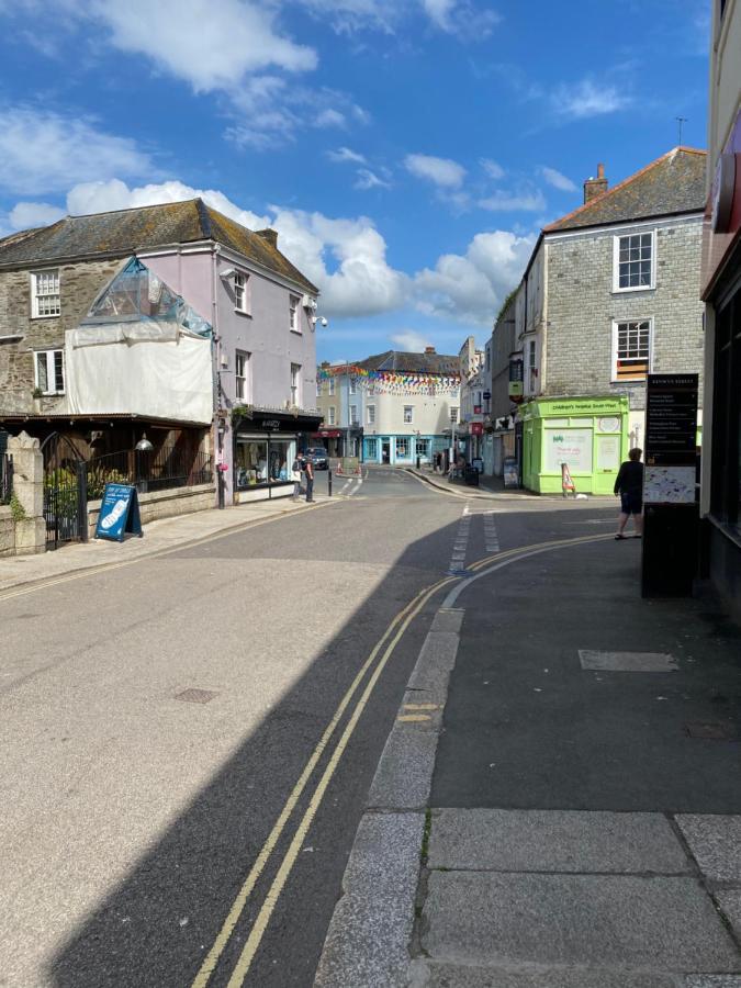 Apartment No 8 - Stay In Style In The Heart Of The Cathedral City. Truro Eksteriør bilde