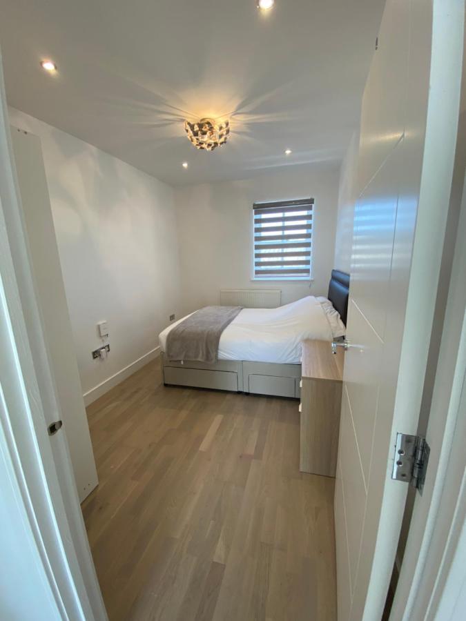 Apartment No 8 - Stay In Style In The Heart Of The Cathedral City. Truro Eksteriør bilde