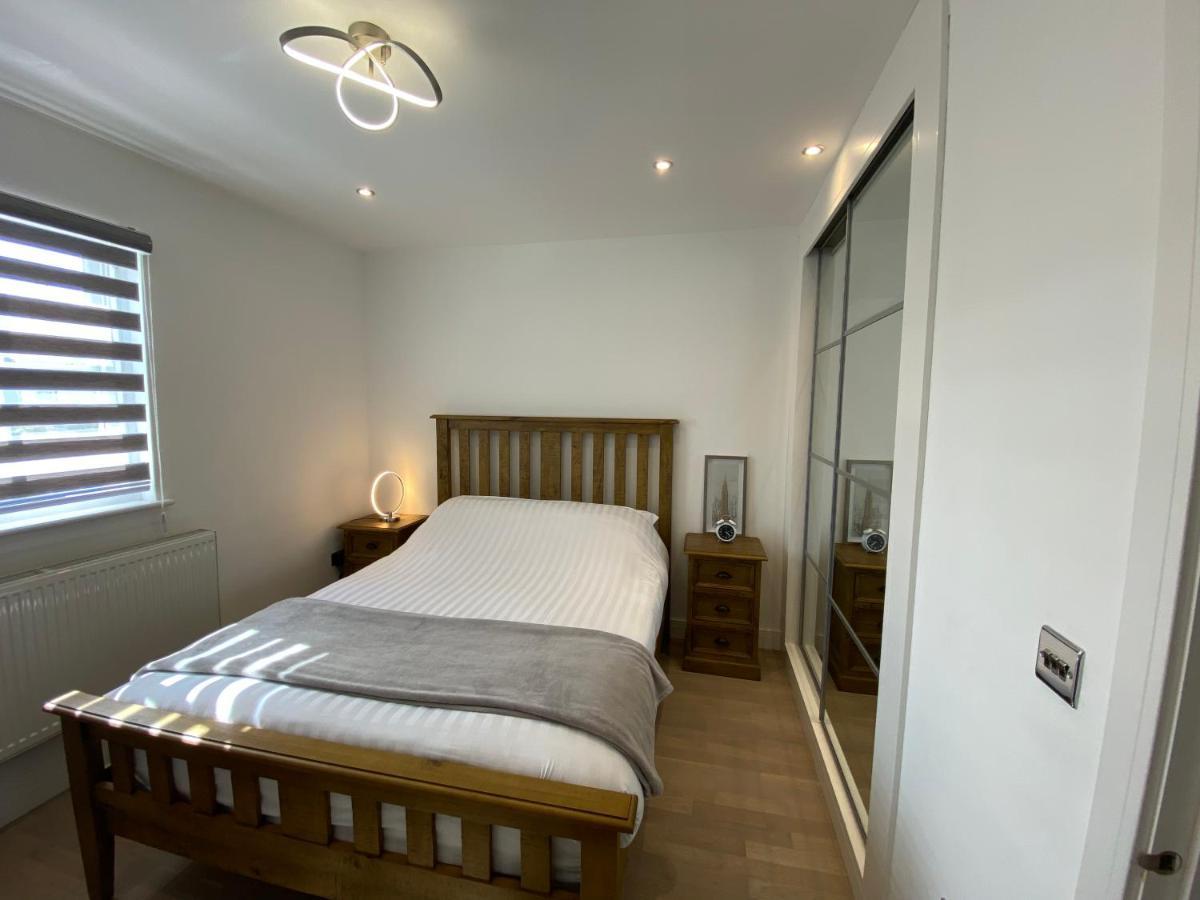 Apartment No 8 - Stay In Style In The Heart Of The Cathedral City. Truro Eksteriør bilde